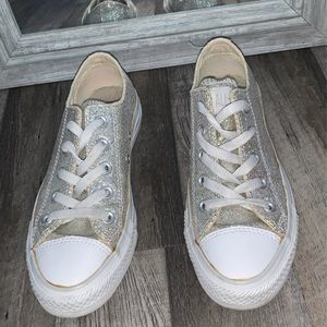 Silver converse Chuck Taylor All Star